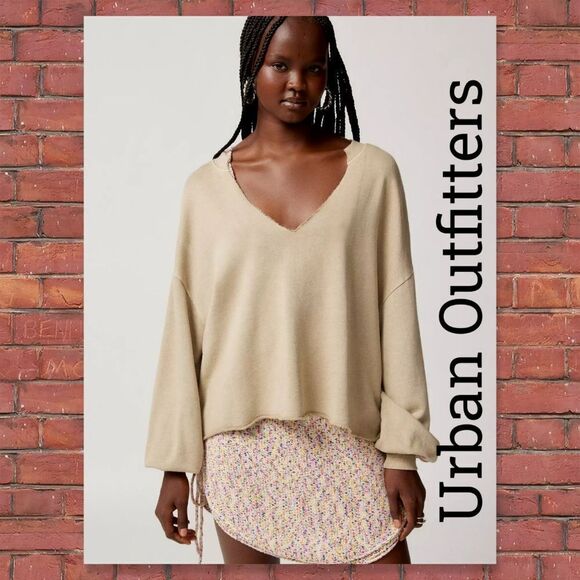 NWOT/NWT Out From Under Pullover Notch Neck Sweatshirt - Picture 1 of 7